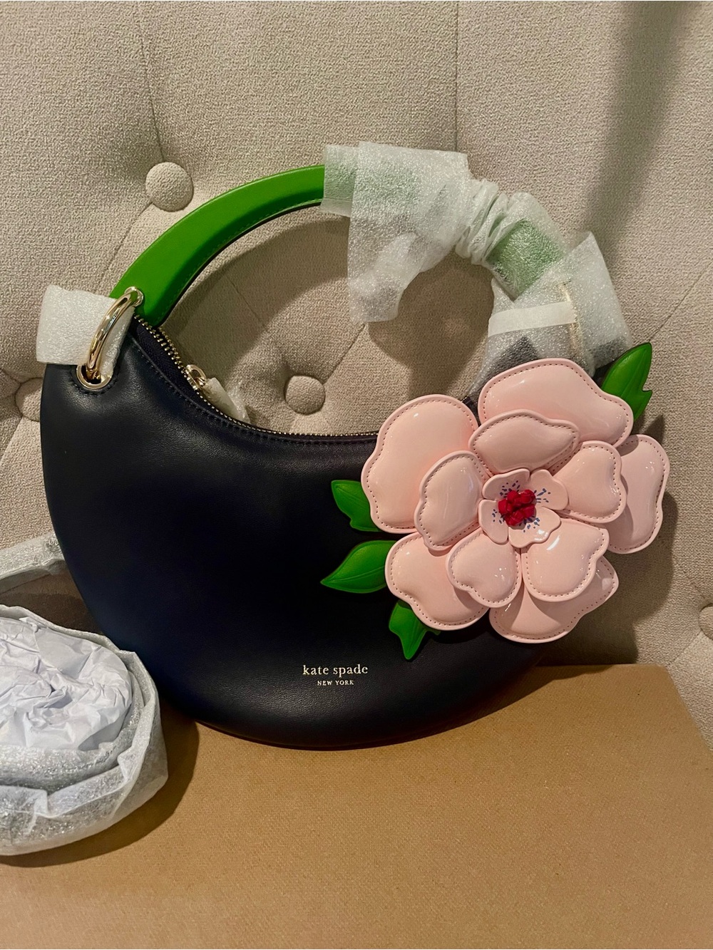 Kate Spade NewYork Expo Floral bag with green top handle . NWT